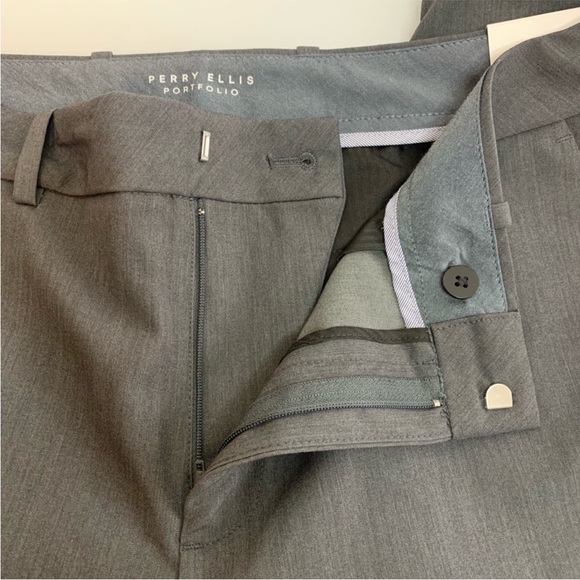 Perry Ellis Men's Grey Modern Fit Slacks Size 34x32 - Picture 3 of 6